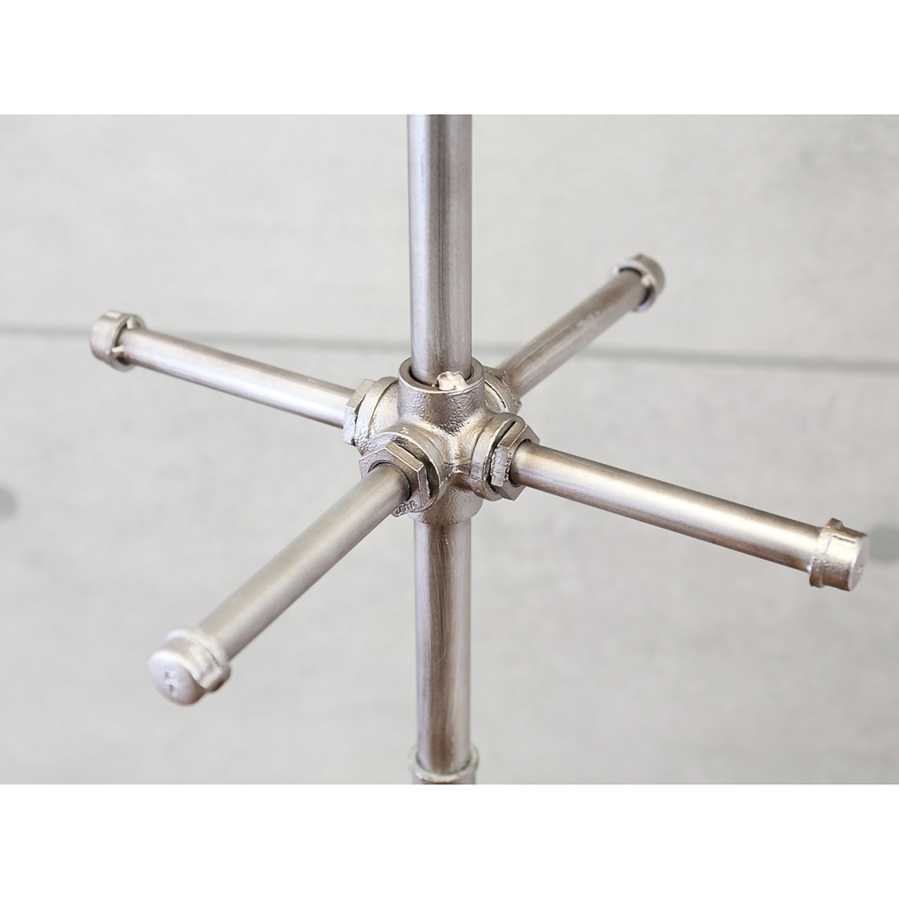 インダストリアルメタル コートスタンド