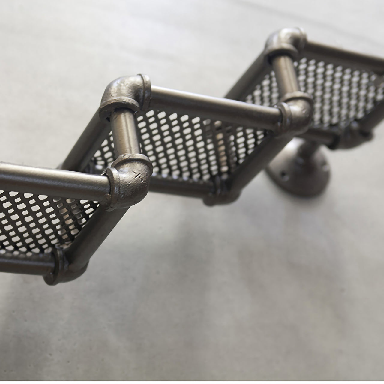 インダストリアル ウォール 3段シェルフ