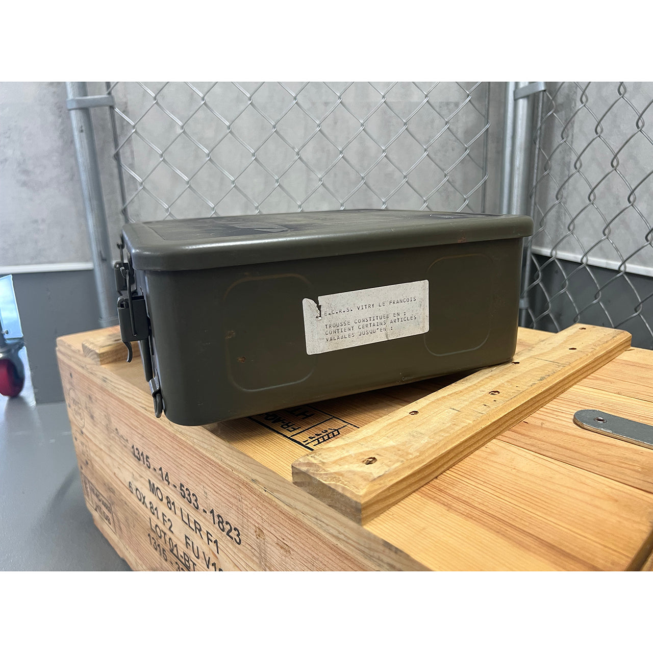 フランス ファーストエイドボックス M