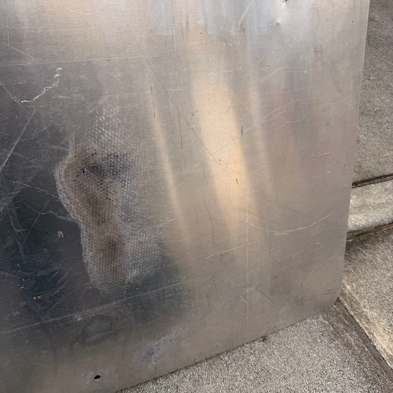 【本物のアメリカンロードサイン】-Road Closed-