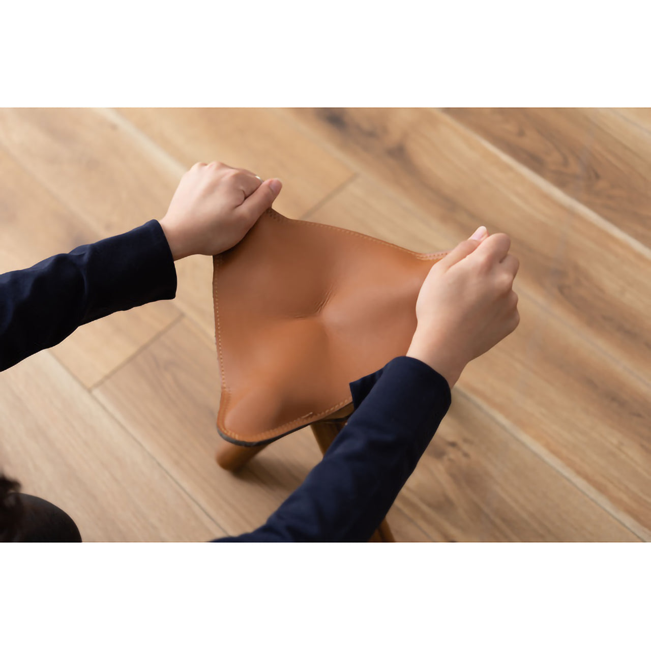 GB-C012 フォールディングスツール