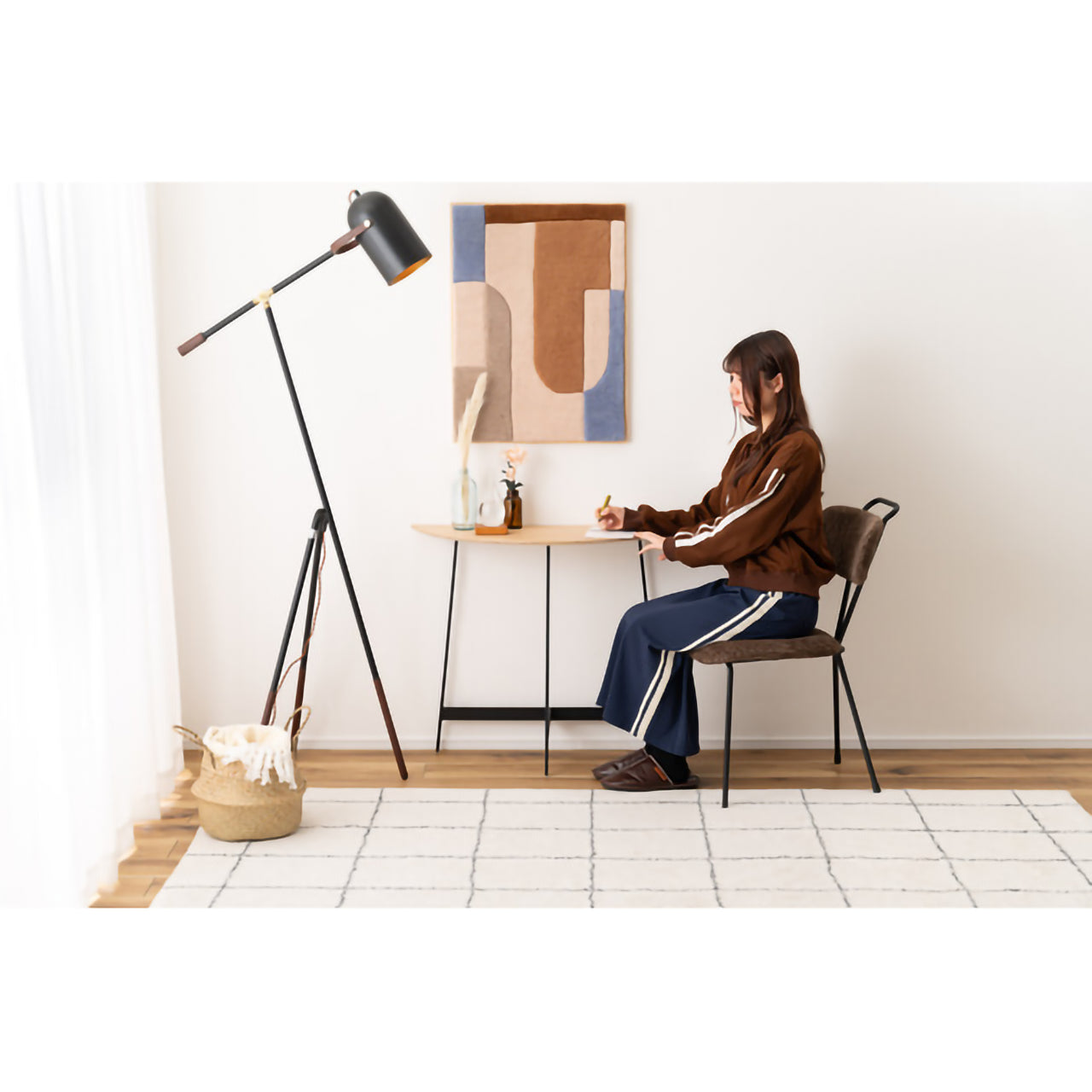 GB-T13NA コンソール|半円フォルムが空間にやさしく馴染む、洗練されたモダンテーブル