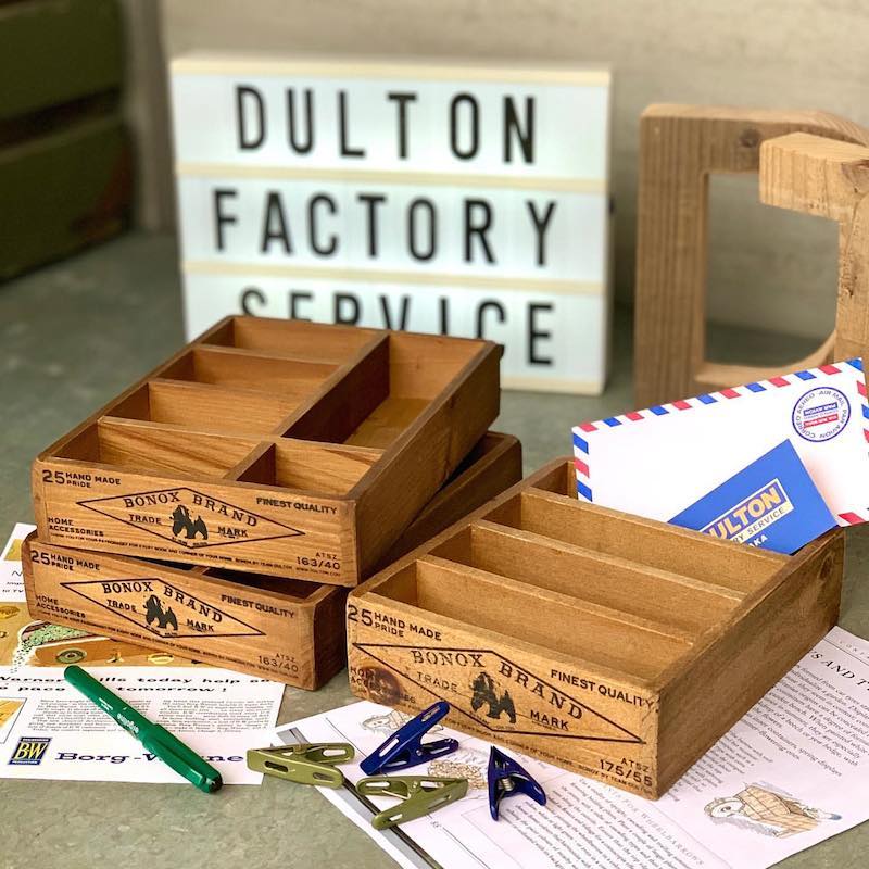 WOODEN BOX FOR POSTCARDS NATURAL