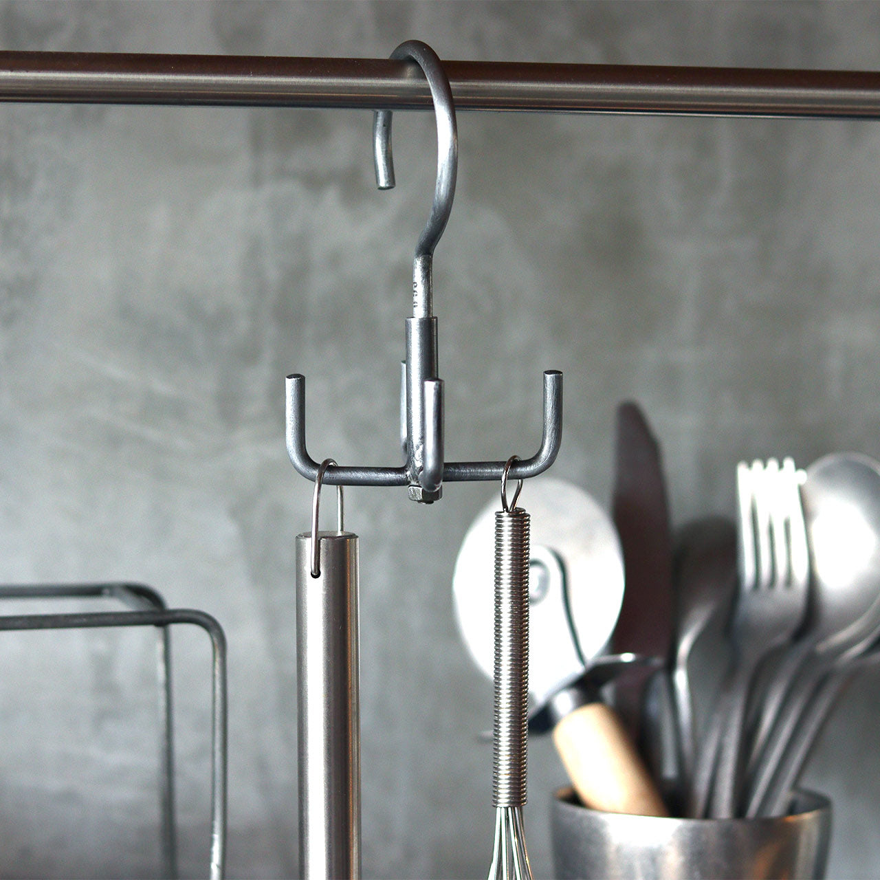 INDUSTRIAL ROLLING HOOK / インダストリアル ローリングフック