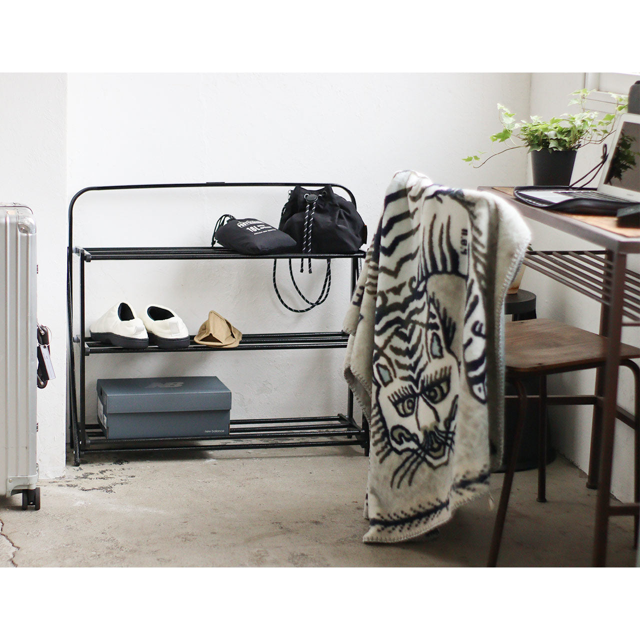 FOLDABLE SHOES RACK HAMMERTONE  / フォルダブルシューズラック ハンマートンBK