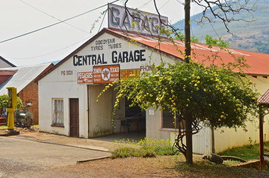 なぜ男はガレージに惹かれるのか —— アメリカンガレージの文化と、そこから生まれた伝説たち