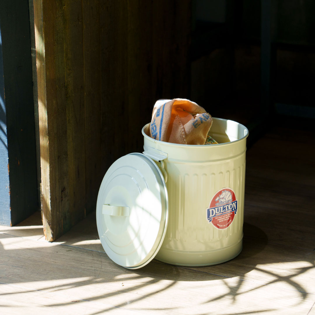 MINI GARBAGE CAN