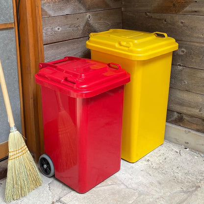 PLASTIC TRASH CAN