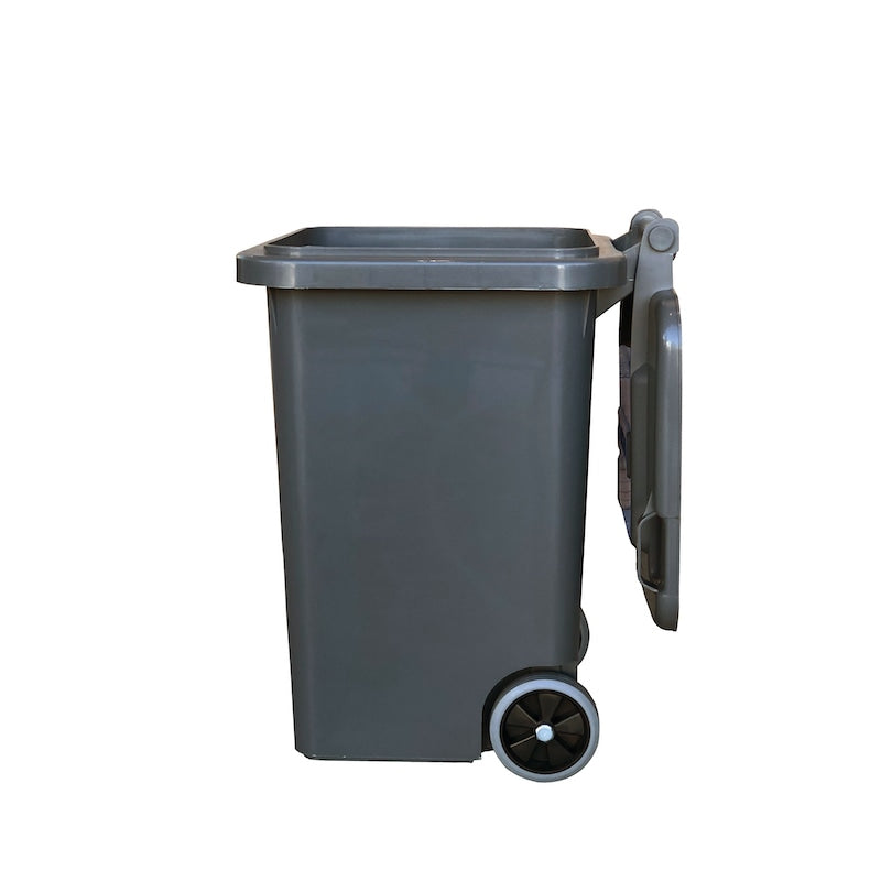 PLASTIC TRASH CAN