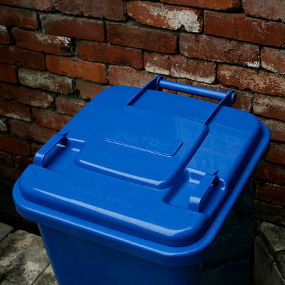 PLASTIC TRASH CAN