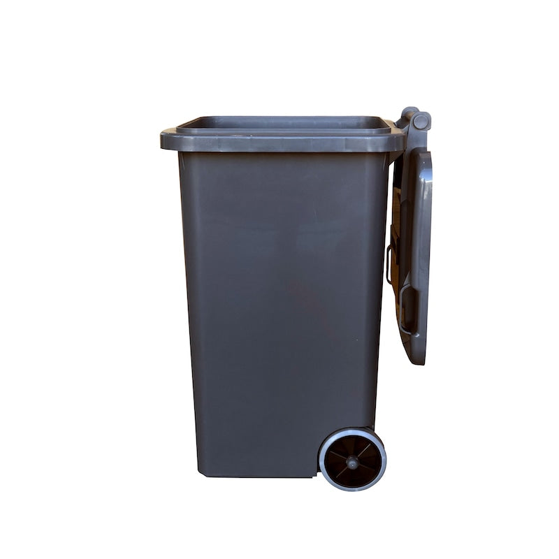PLASTIC TRASH CAN