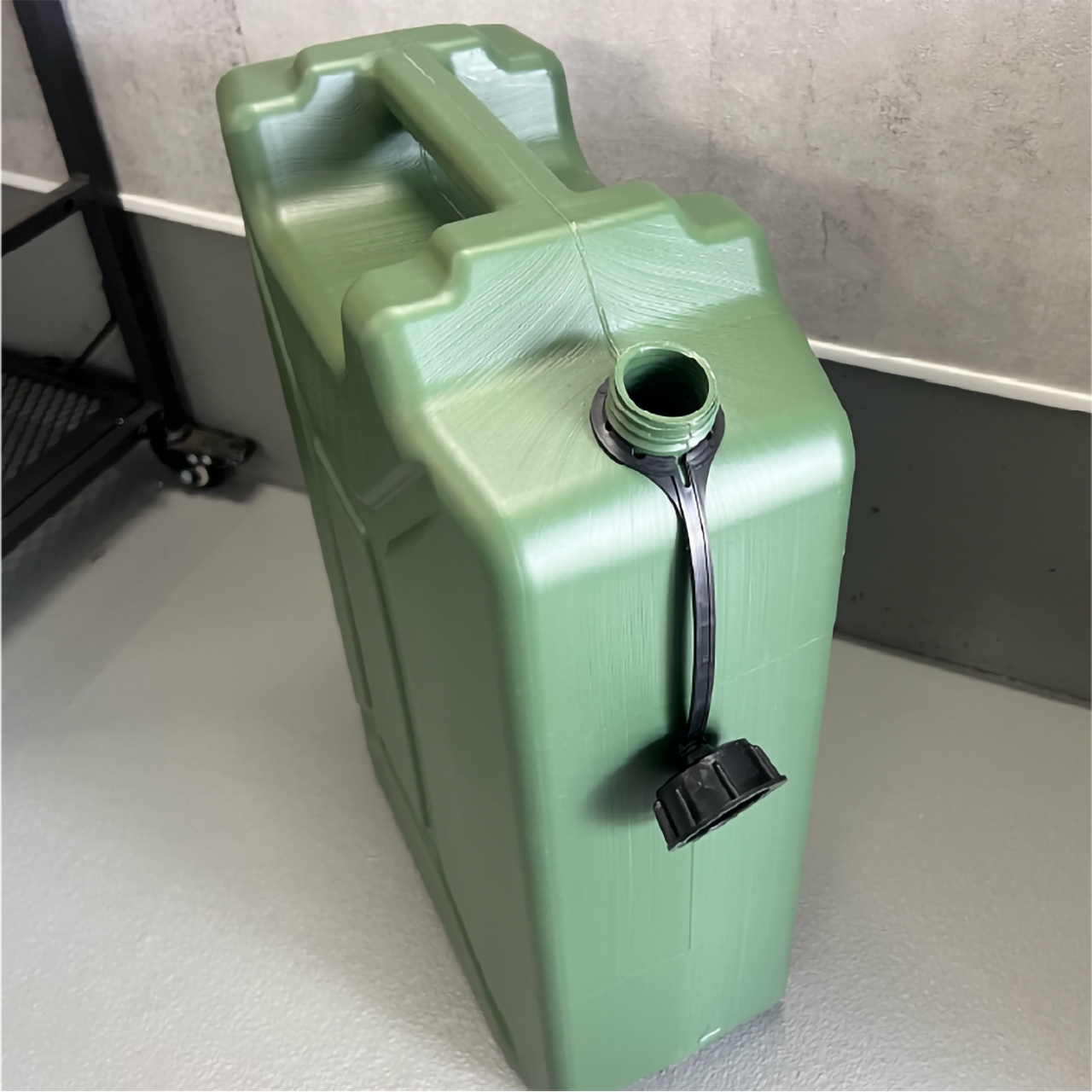 チェコ ジェリ缶 プラスティック 20L