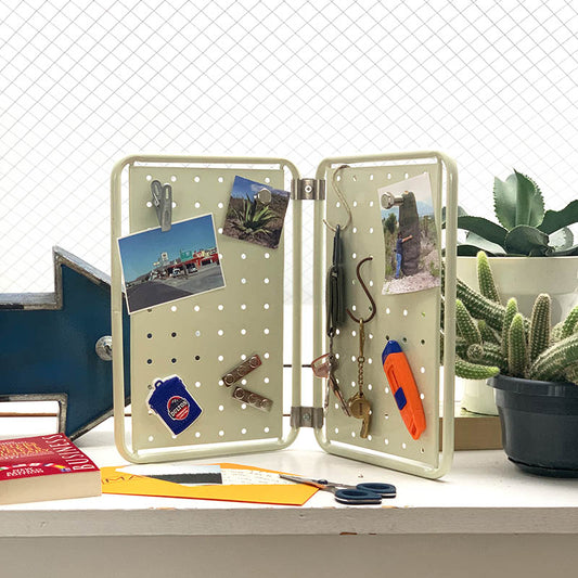 MINI PEGBOARD