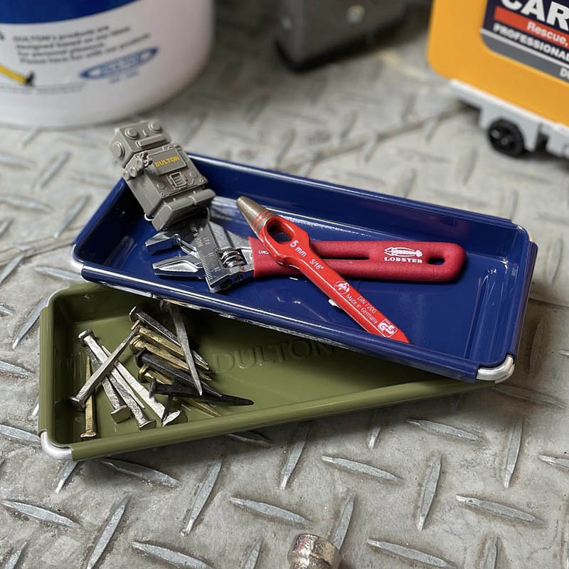 DESKTOP TRAY
