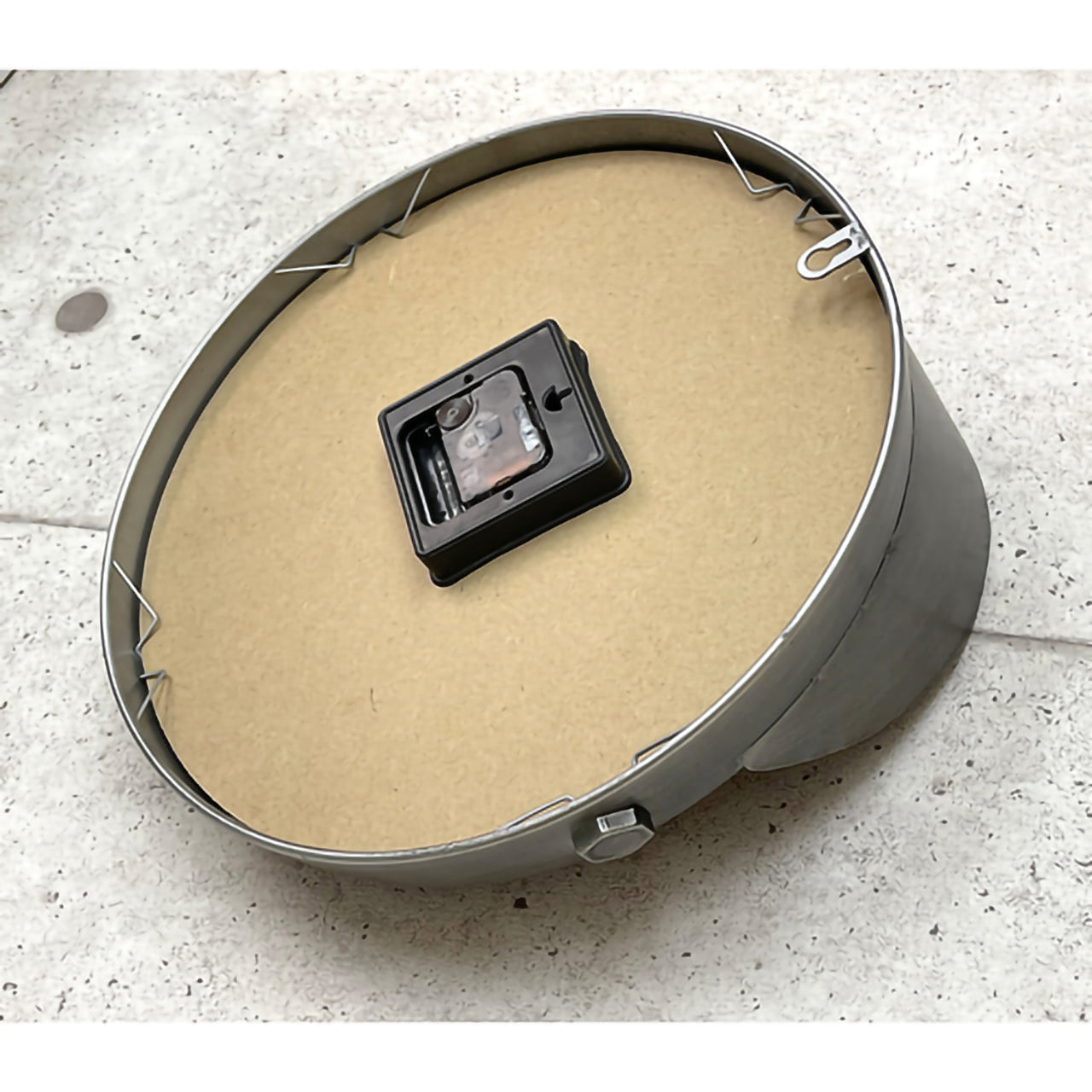 アンティーククロック サブマリン｜潜水艦の窓をモチーフにした、遊び心あふれる壁掛け時計