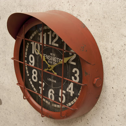 アンティーククロック サブマリン｜潜水艦の窓をモチーフにした、遊び心あふれる壁掛け時計