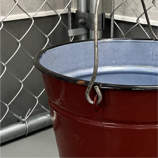 ルーマニア ホーロー バケツ