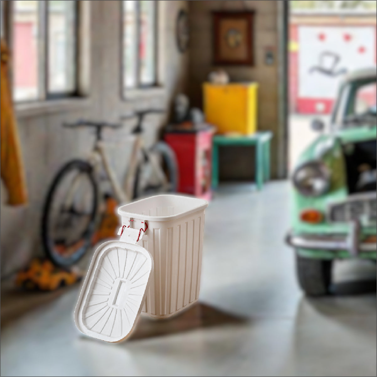 ガレージにぴったりなゴミ箱！タフカン60L