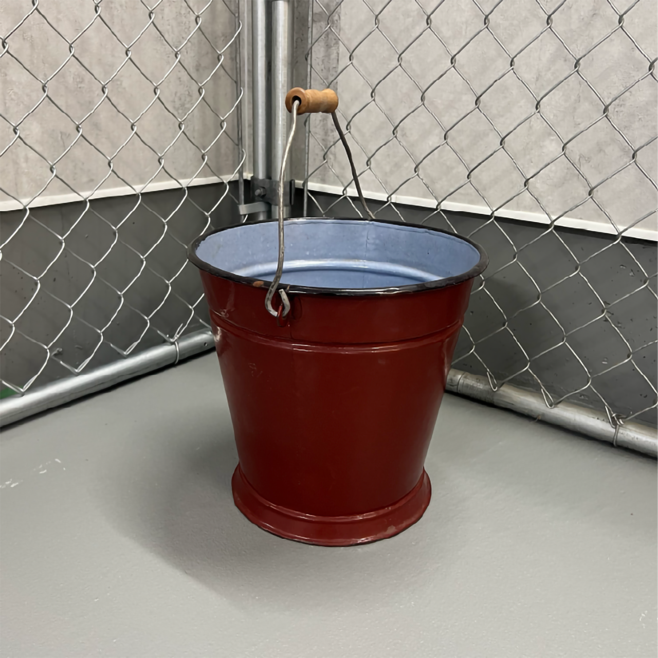 ルーマニア ホーロー バケツ