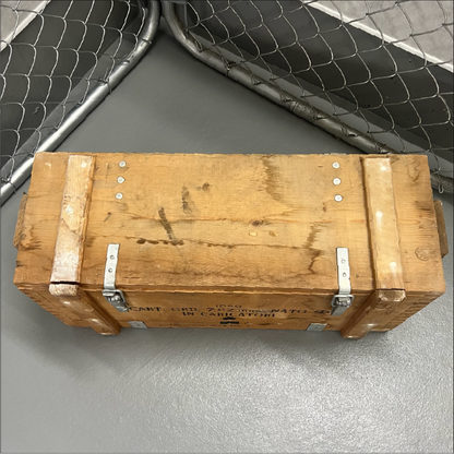 【本物の軍放出品で空間に無骨な味わいを】イタリア軍 アミニッションウッドボックス 7.62mm