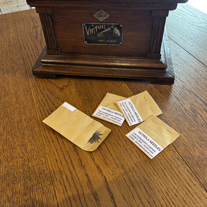 【Victor 製 レコードプレイヤー Ⅱ M型（1905-1909年製）】アンティーク蓄音機セット