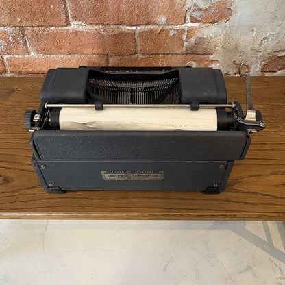 Underwood ヴィンテージ タイプライター【アメリカ買付品】収納箱付き（ふた無し）