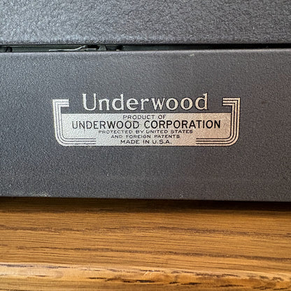 Underwood ヴィンテージ タイプライター【アメリカ買付品】収納箱付き（ふた無し）