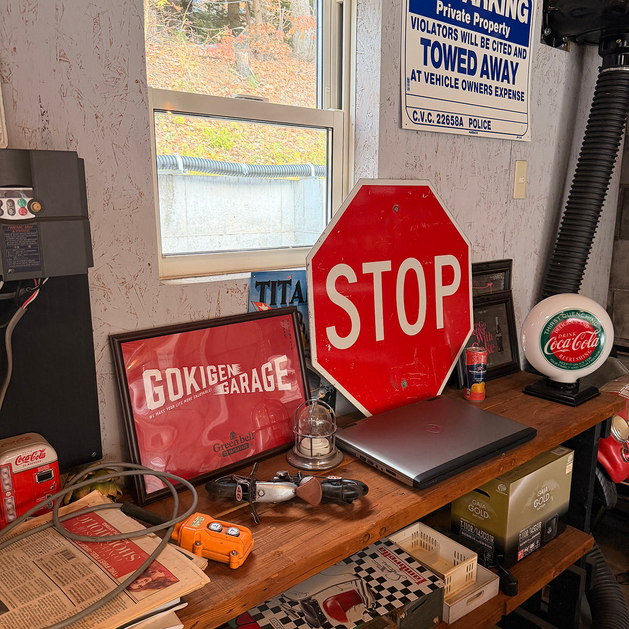 【本物のアメリカンロードサイン】-STOP-