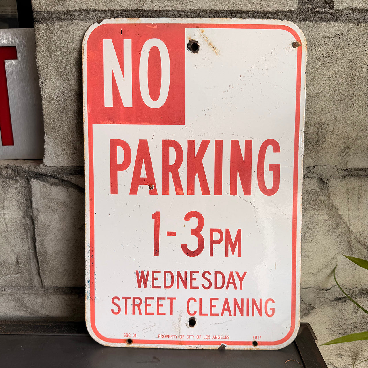 【本物のアメリカンロードサイン】-No　Parking 1-3PM-