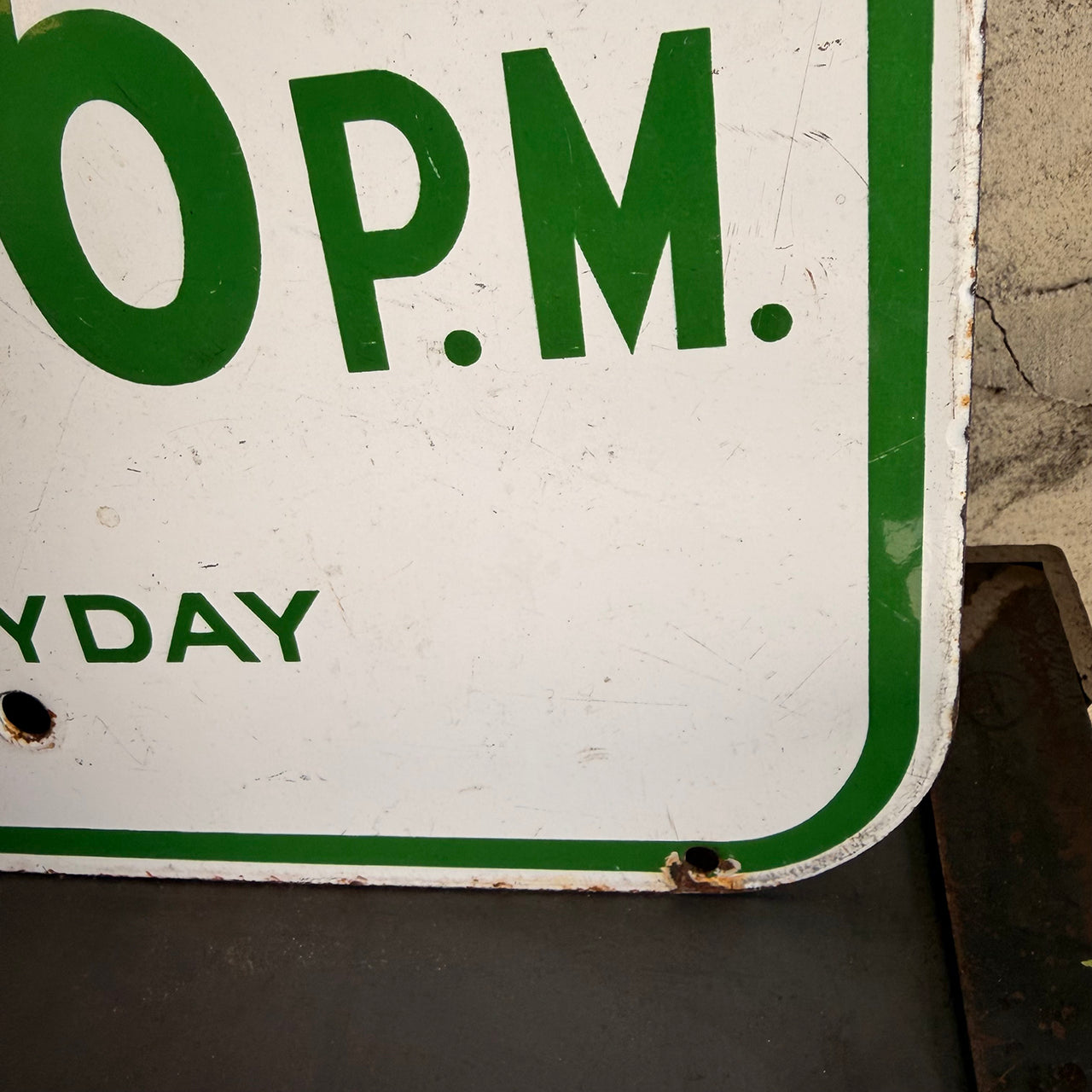 【本物のアメリカンロードサイン】-1hour Parkinng-