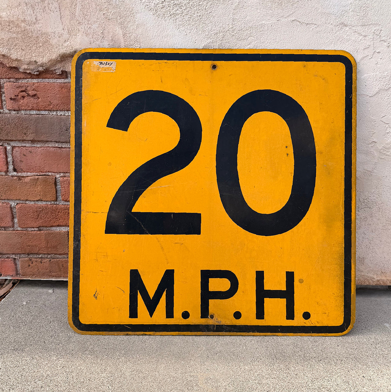【本物のアメリカンロードサイン】-20M.P.H.-