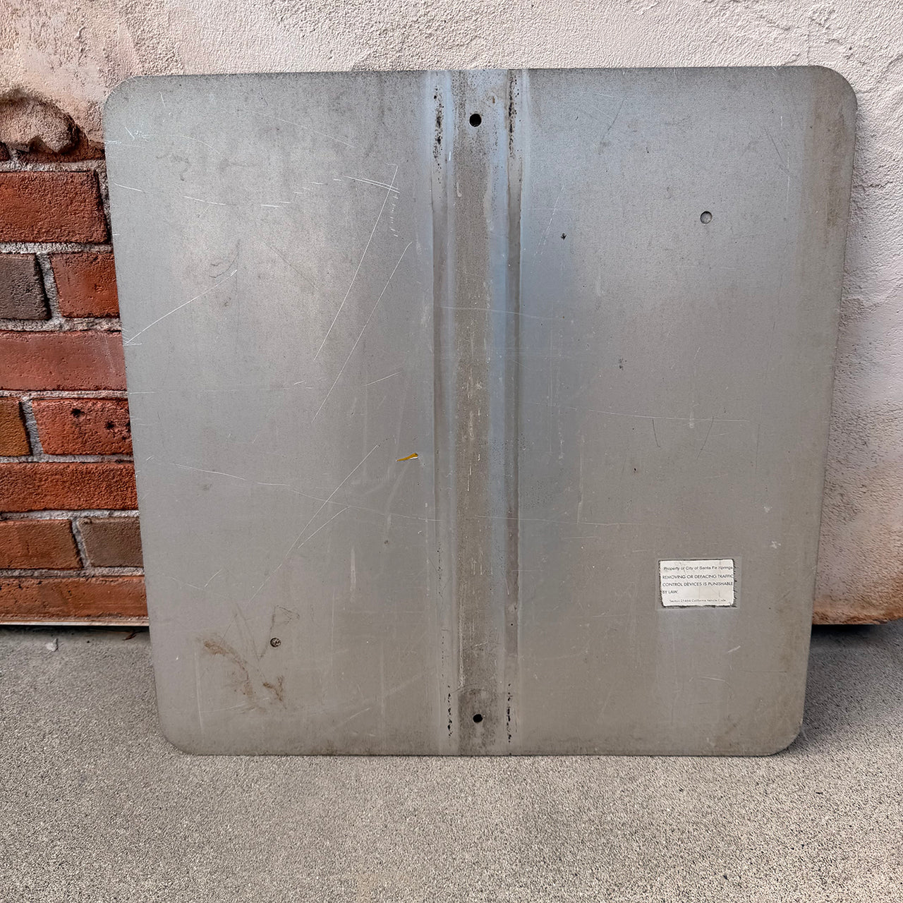 【本物のアメリカンロードサイン】-20M.P.H.-