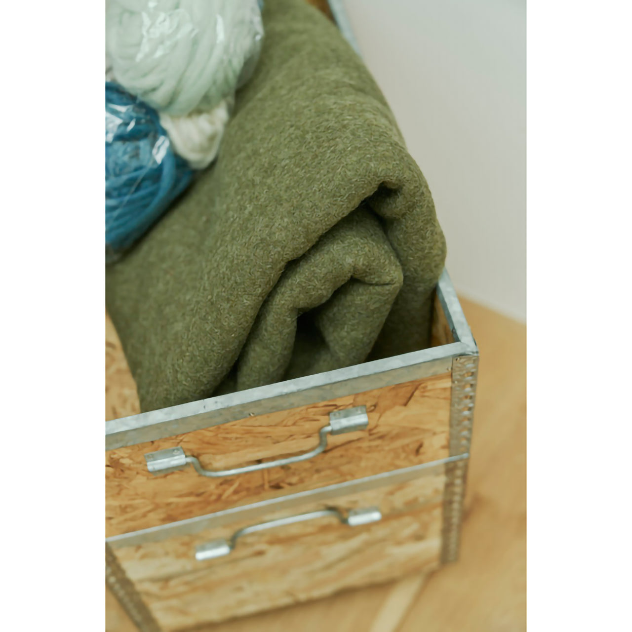 GB-LF08  OSBスタッキングボックス（Lサイズ）（キャスター付き）