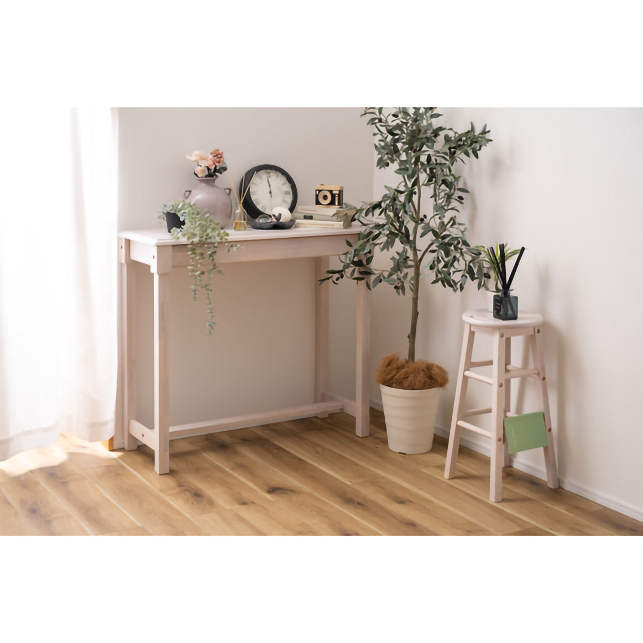 GB-T04　ナチュラ カウンタースツールセット｜木の温もりとタイルのアクセントが光る、癒しのカフェ空間へ