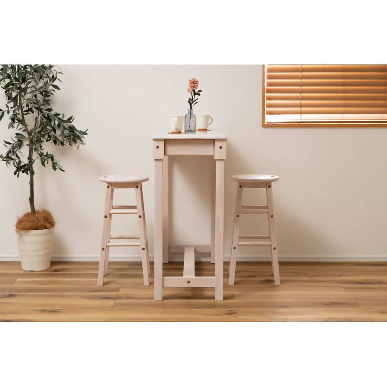 GB-T04　ナチュラ カウンタースツールセット｜木の温もりとタイルのアクセントが光る、癒しのカフェ空間へ