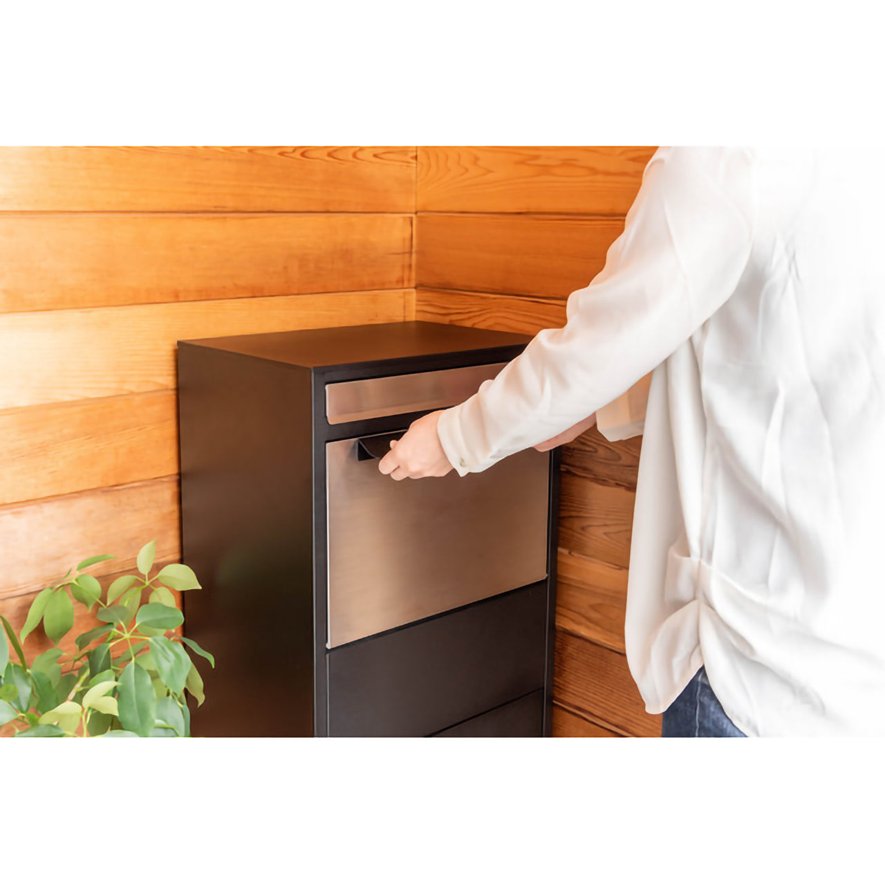 GB-LF17SV/WH　スタイリッシュ宅配ボックス