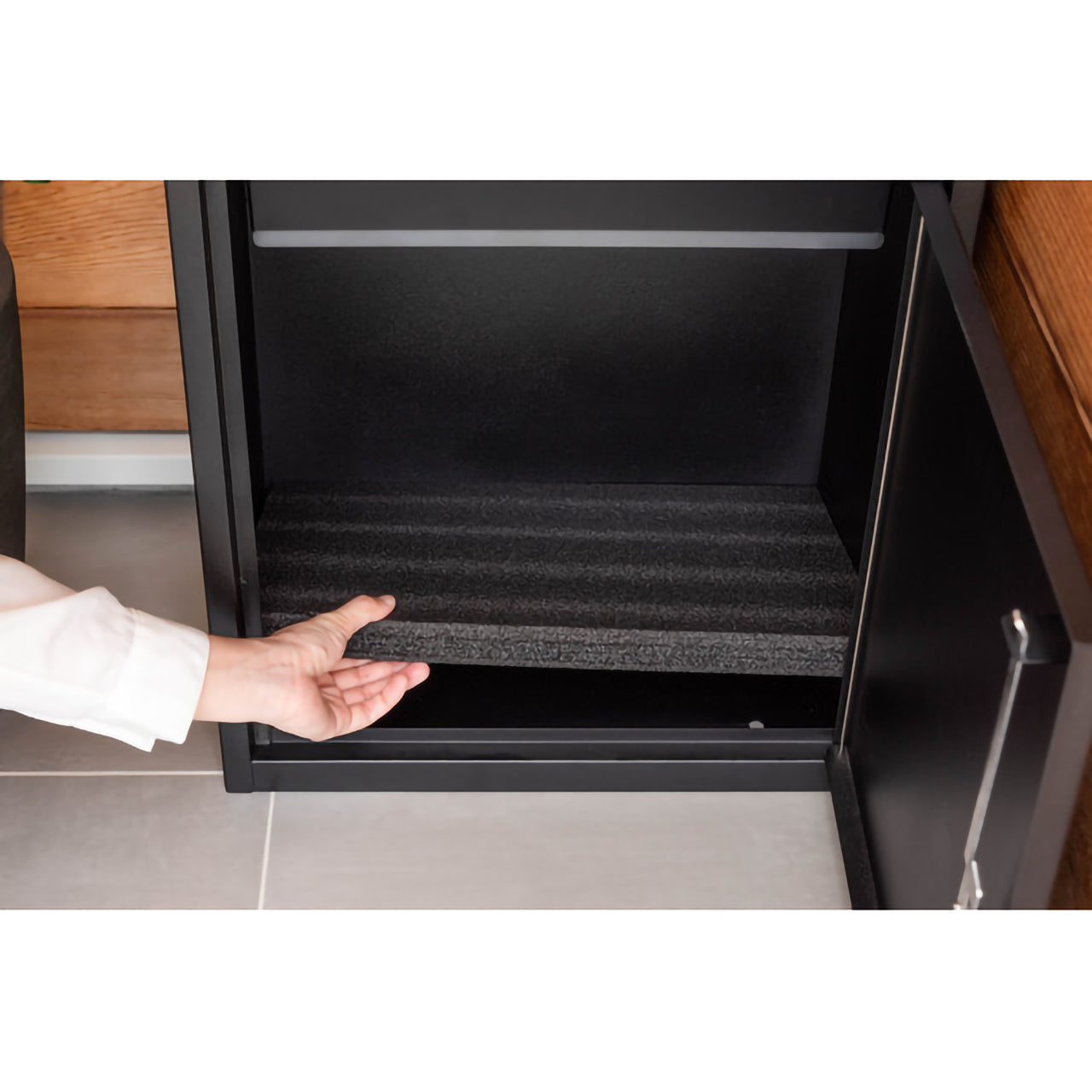 GB-LF17SV/WH　スタイリッシュ宅配ボックス