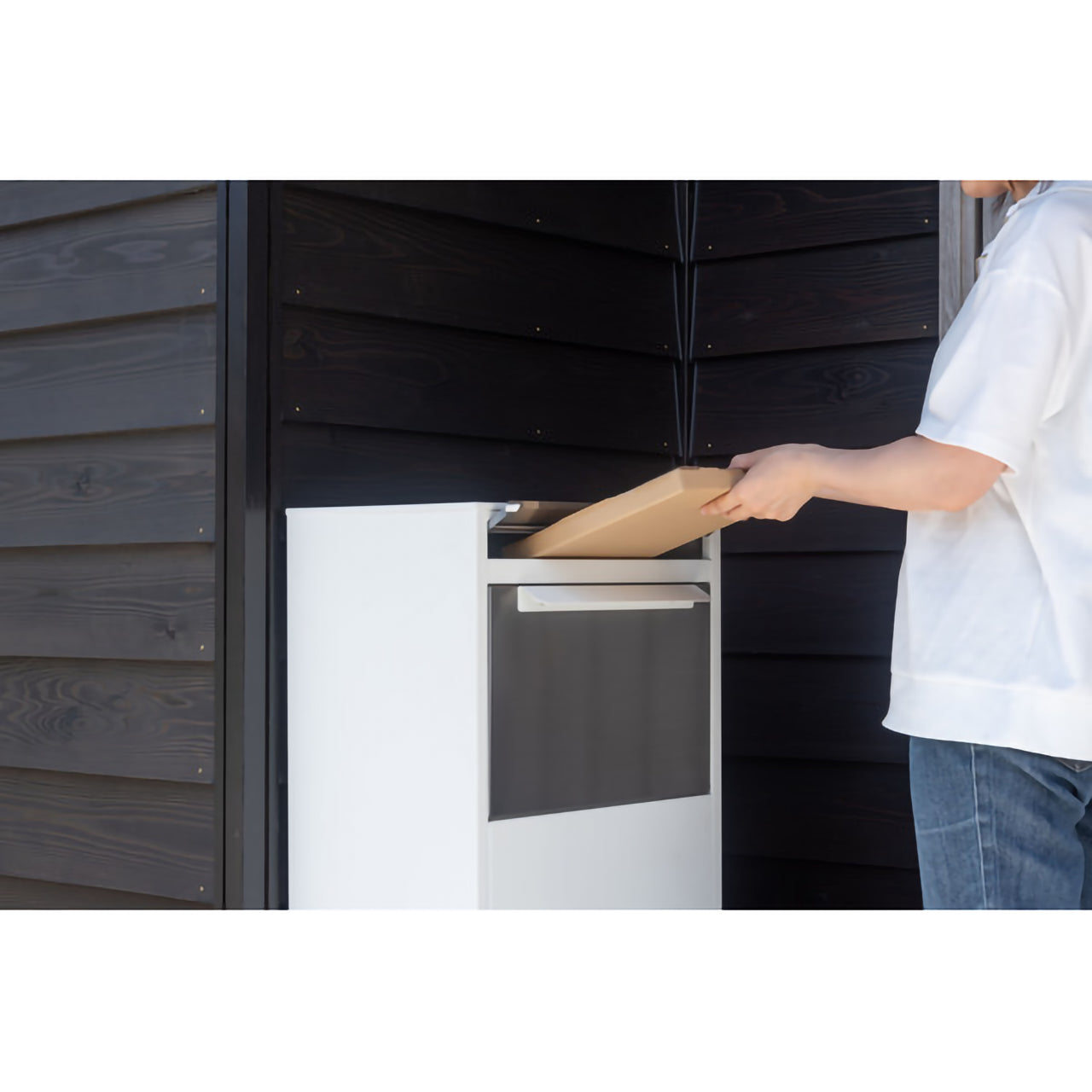 GB-LF17SV/WH　スタイリッシュ宅配ボックス