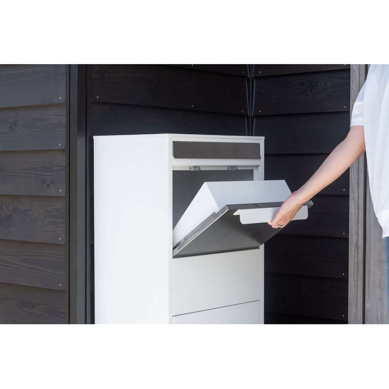 GB-LF17SV/WH　スタイリッシュ宅配ボックス