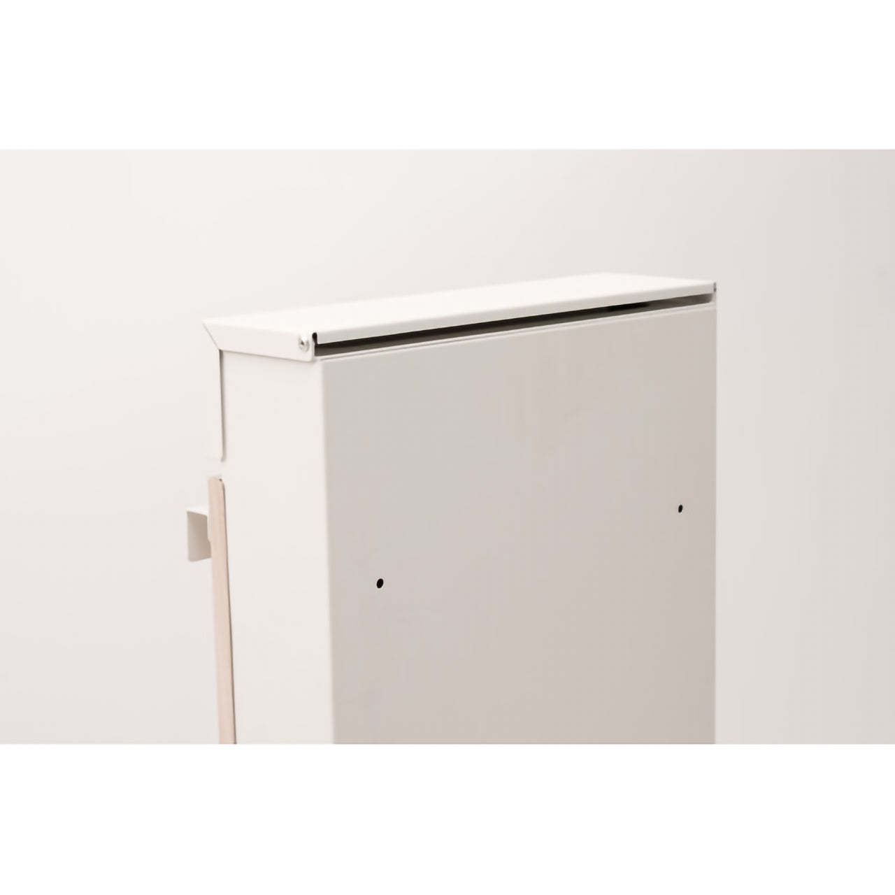 GB-LF18BK/WH　スリム＆スタイリッシュ壁掛けポスト