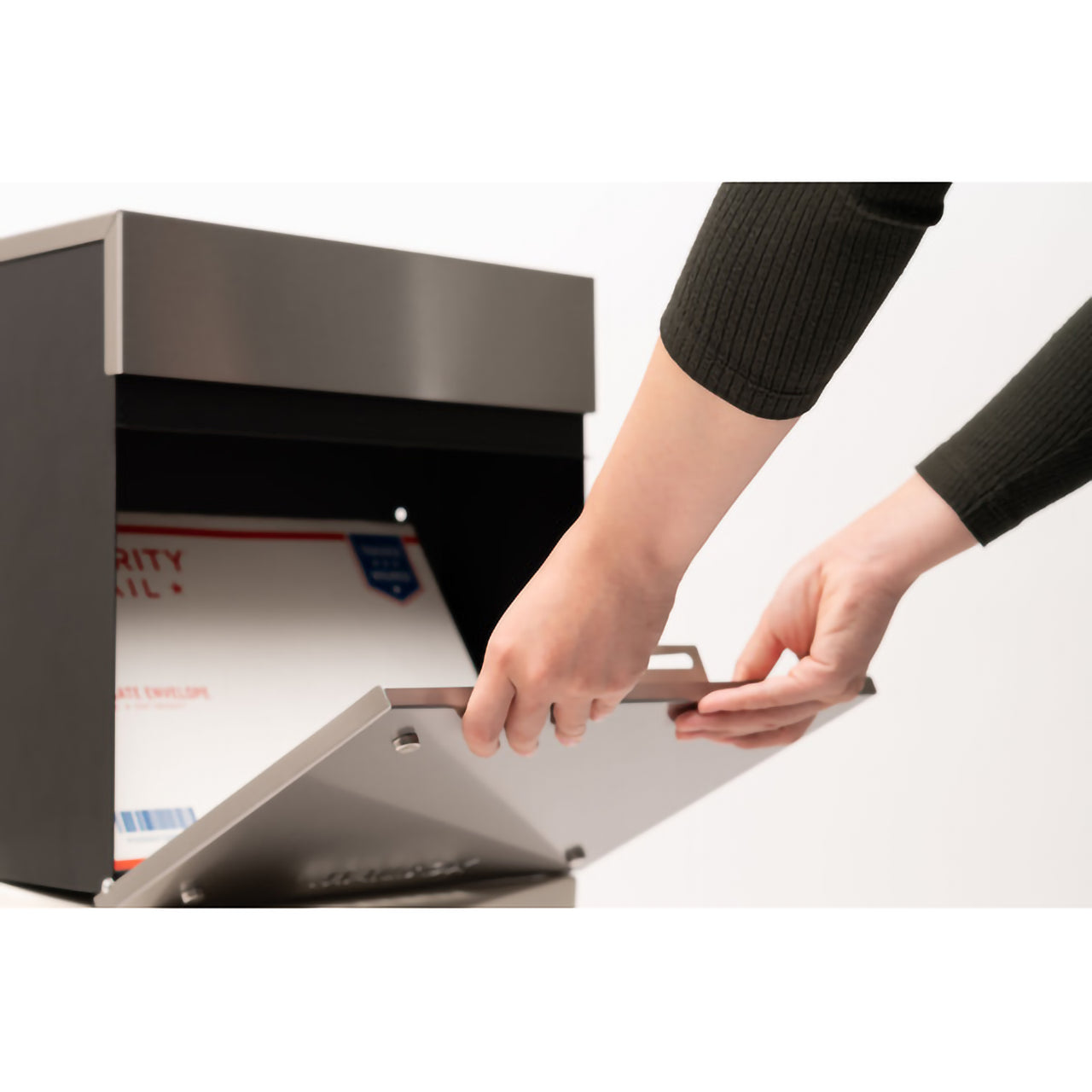 GB-LF19　シンプル＆スマート壁掛けポスト