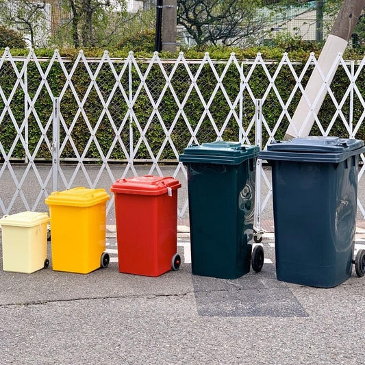 PLASTIC TRASH CAN