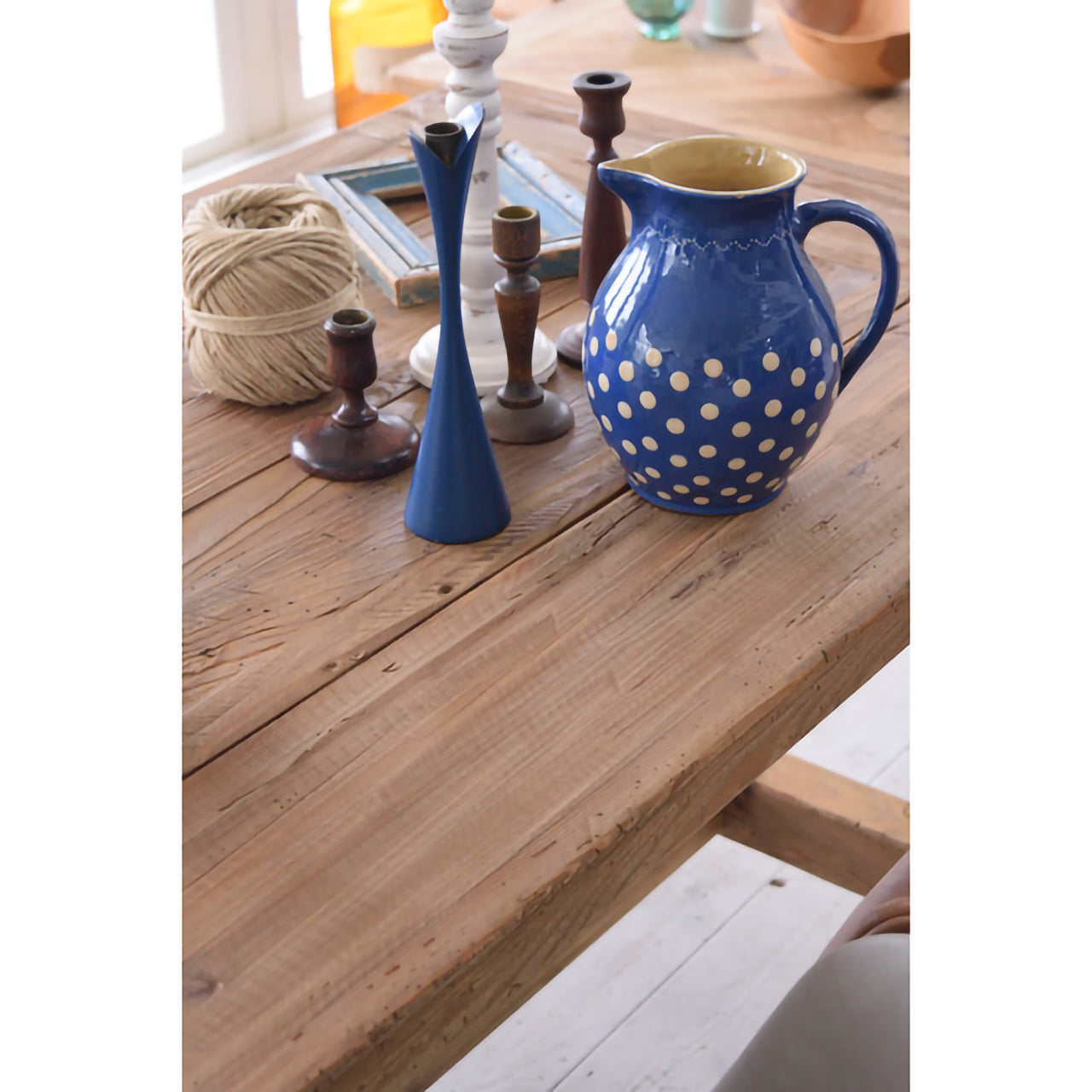 GB-T07 ダイニングテーブル｜重厚感とヴィンテージ感が融合した、空間の主役になる一台