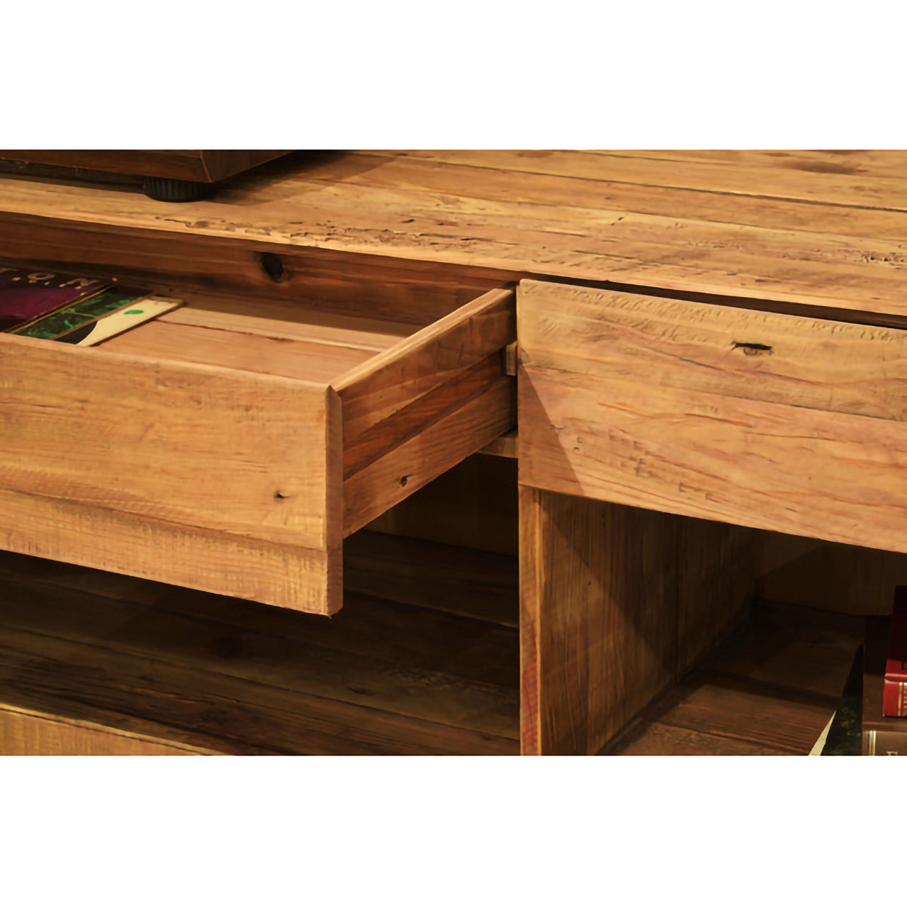 GB-T09　ローボード｜古材の重厚感が映える、幅210cmのヴィンテージテレビボード