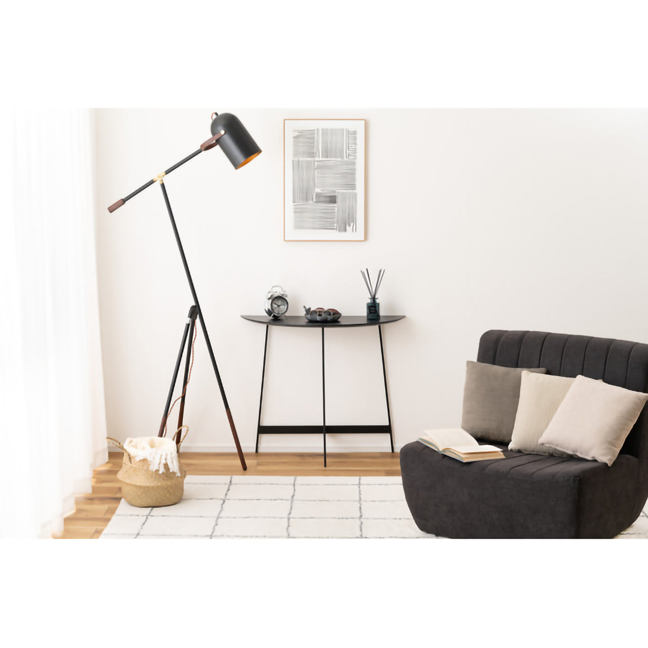 GB-T13BK コンソール｜半円フォルムが空間にやさしく馴染む、洗練されたモダンテーブル