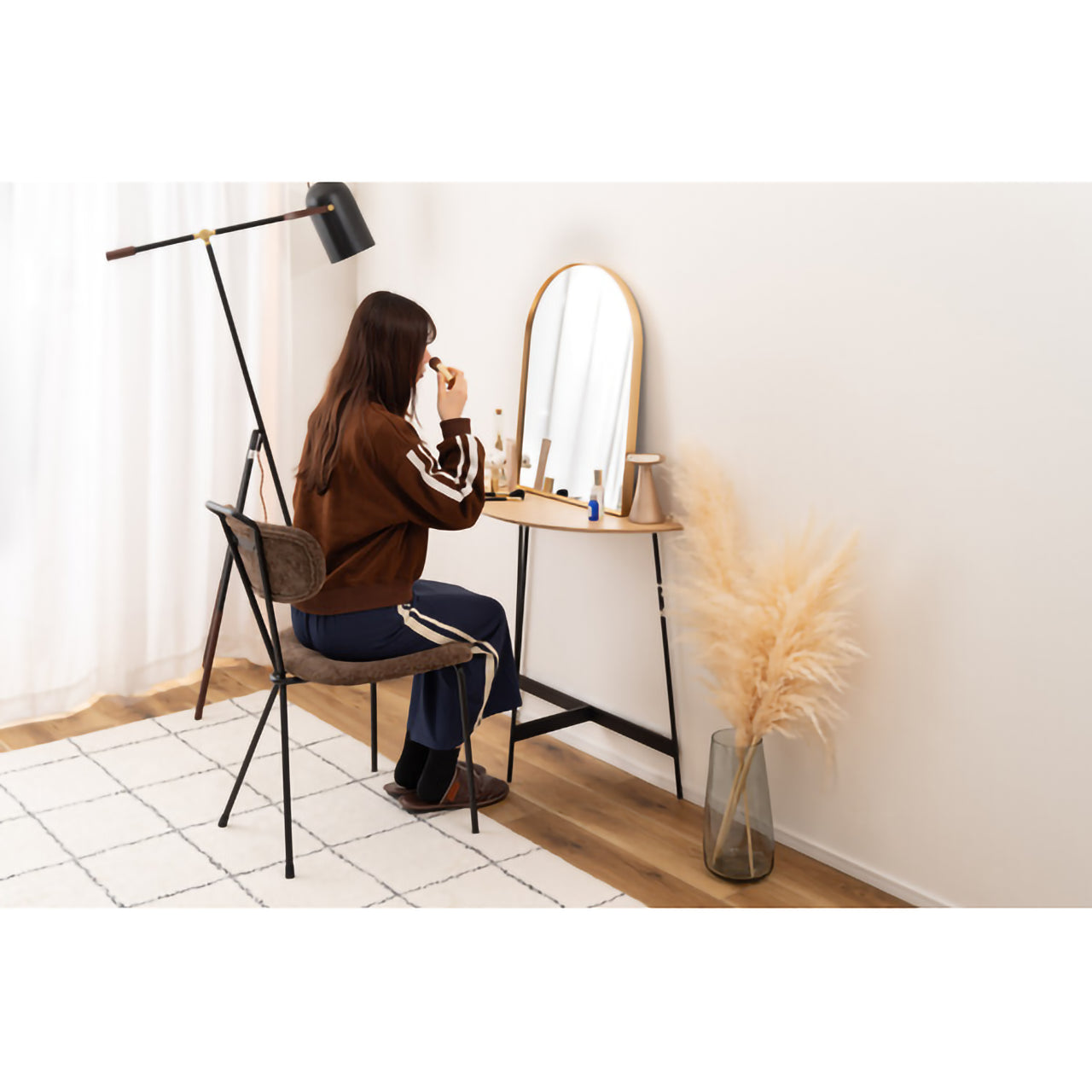 GB-T13NA コンソール｜半円フォルムが空間にやさしく馴染む、洗練されたモダンテーブル