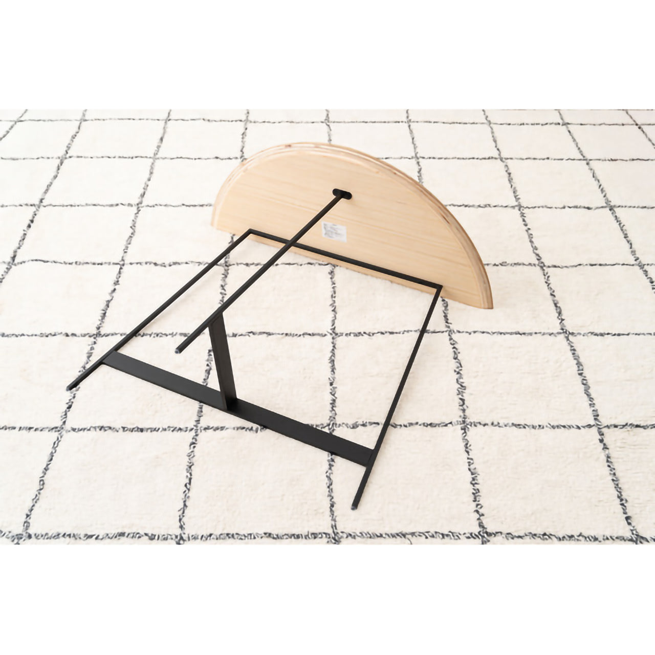 GB-T13NA コンソール｜半円フォルムが空間にやさしく馴染む、洗練されたモダンテーブル