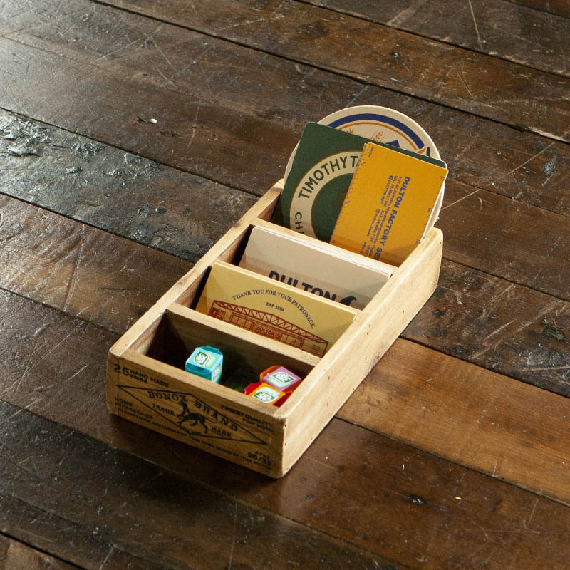 WOODEN BOX FOR BUSINESS CARDS NAT