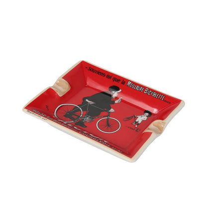 ART ASHTRAY