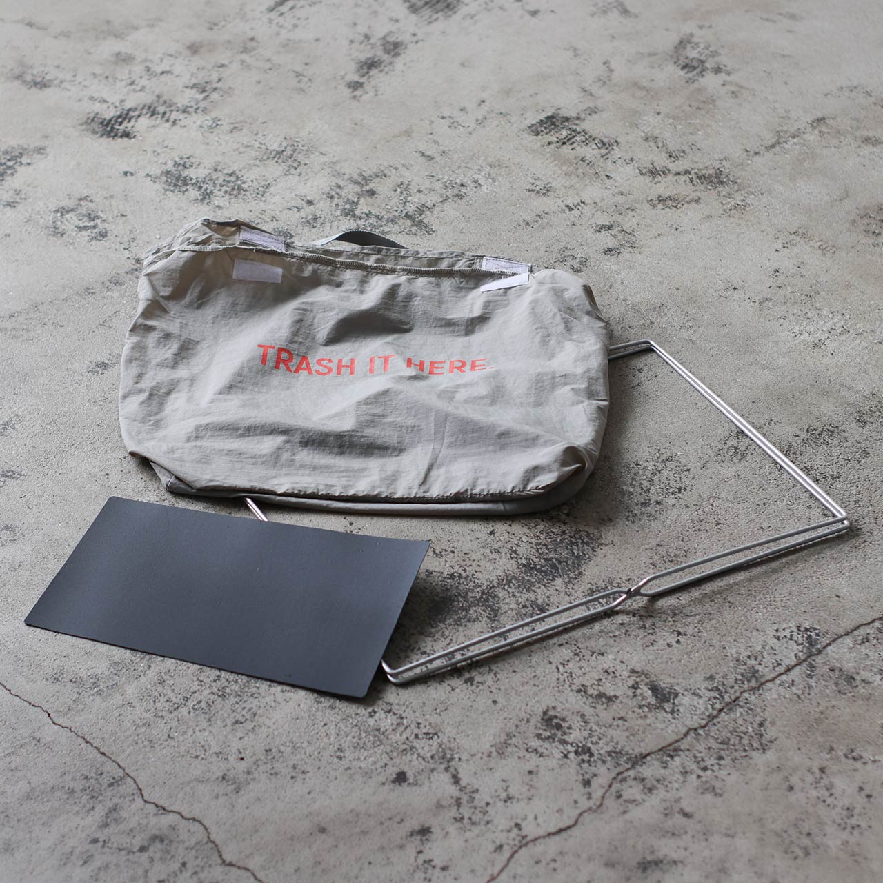 TRASH IT / トラッシュイット